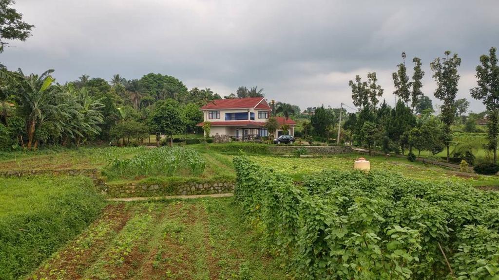 Anni'mah Villa Bogor