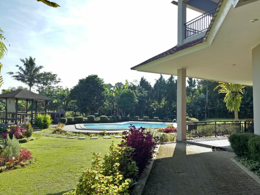 Anni'mah Villa Bogor